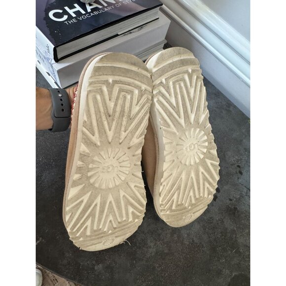 Women's UGG Tasman Sand Size 7 - Picture 6 of 7